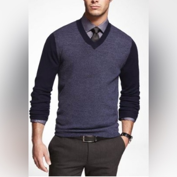 Wool/Silk Blend Banana Republic Men’s V-Neck Sweater – Navy Patterned | Size S - Picture 1 of 8